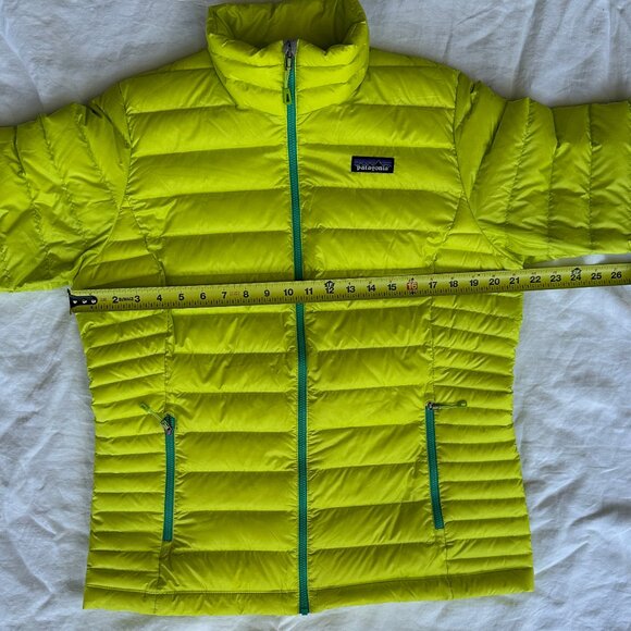 Patagonia Down Sweater Jacket/ Neon Green w Teal Lining / Women LG / LIKE NEW! - Picture 2 of 13